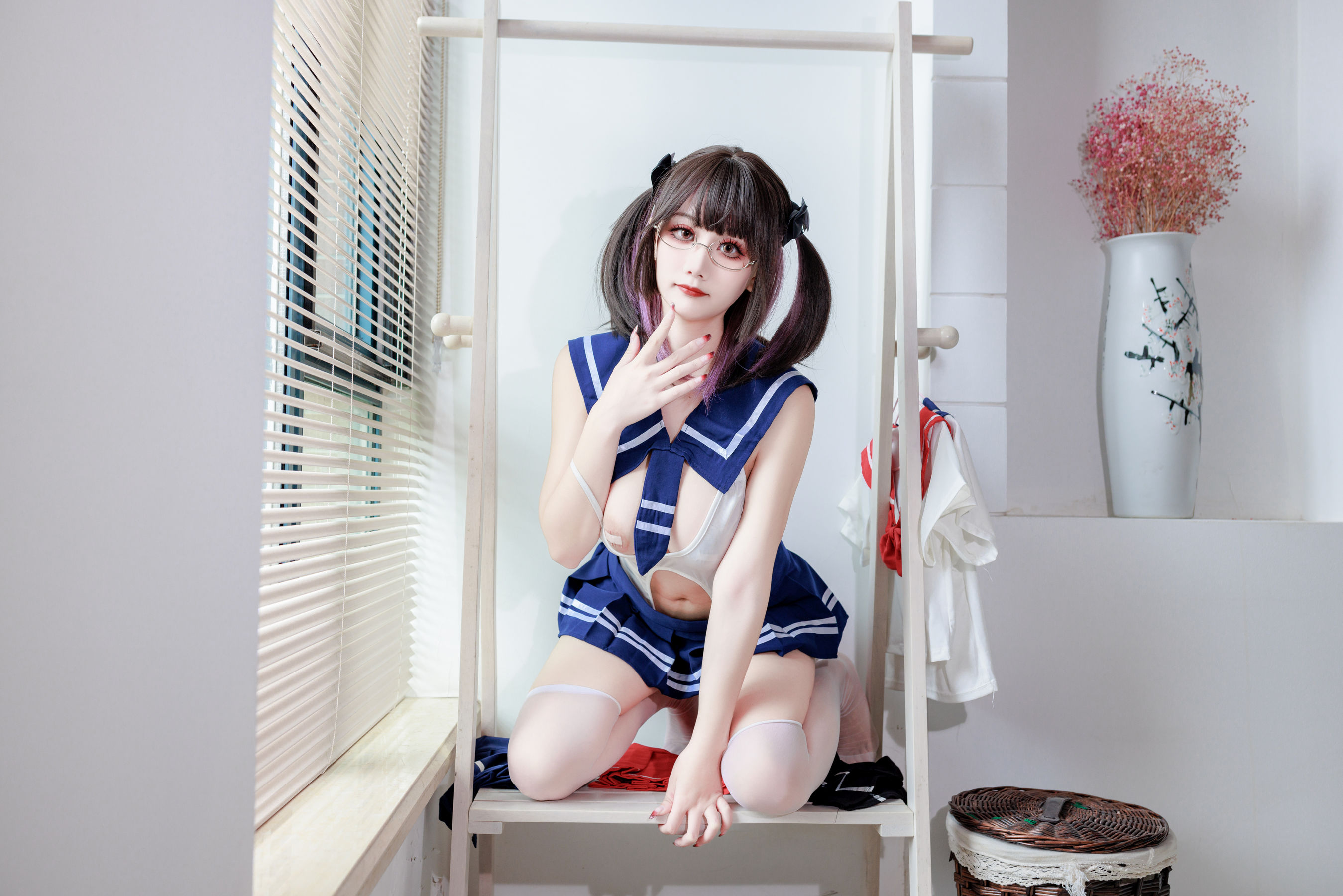 阿雪雪 – 连体水手服Cosplay写真 二次元少女制服诱惑插图 阿雪雪 – 连体水手服Cosplay写真 二次元少女制服诱惑插图