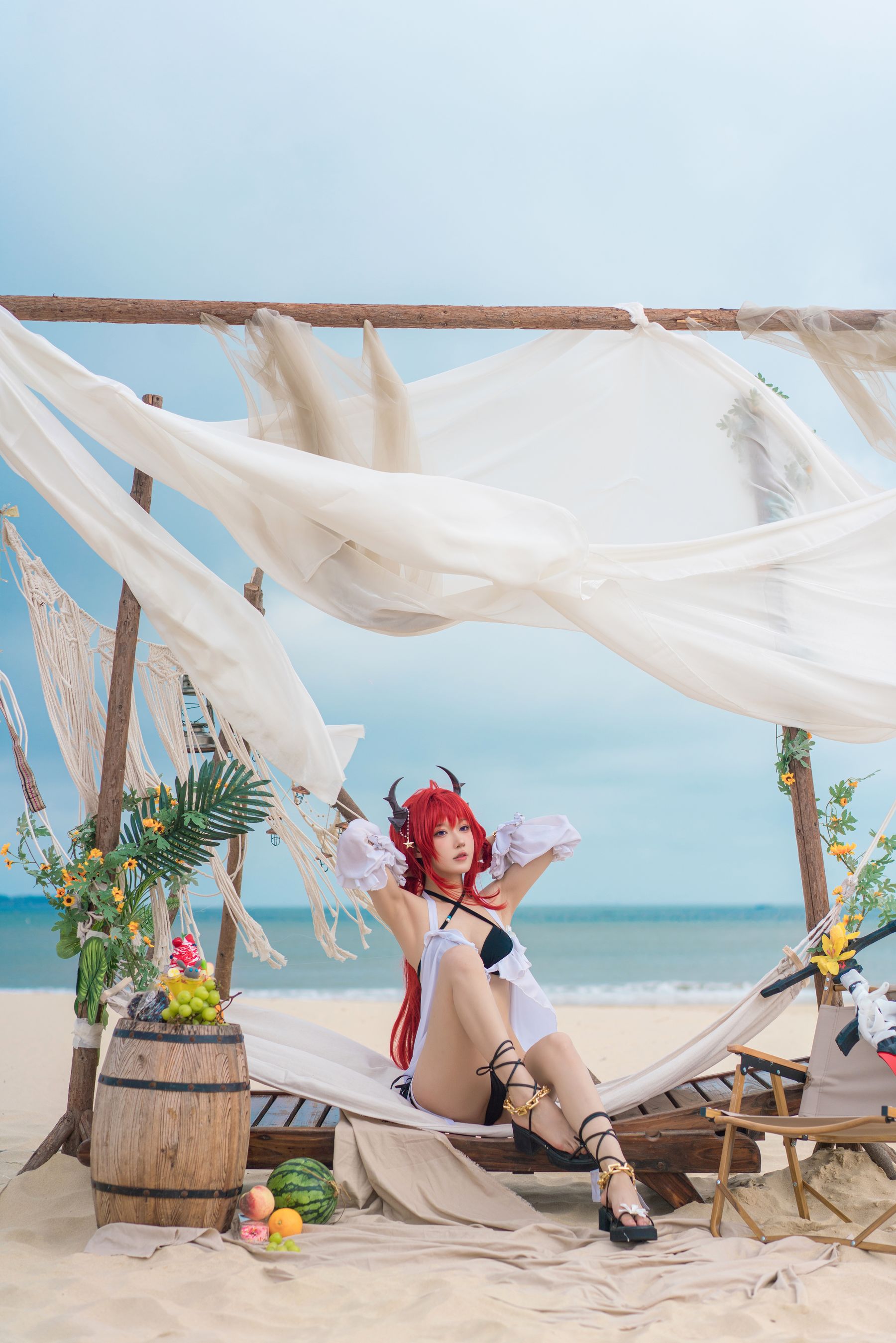 阿包也是兔娘 – 明日方舟 史尔特尔泳装 Cosplay 高清写真插图