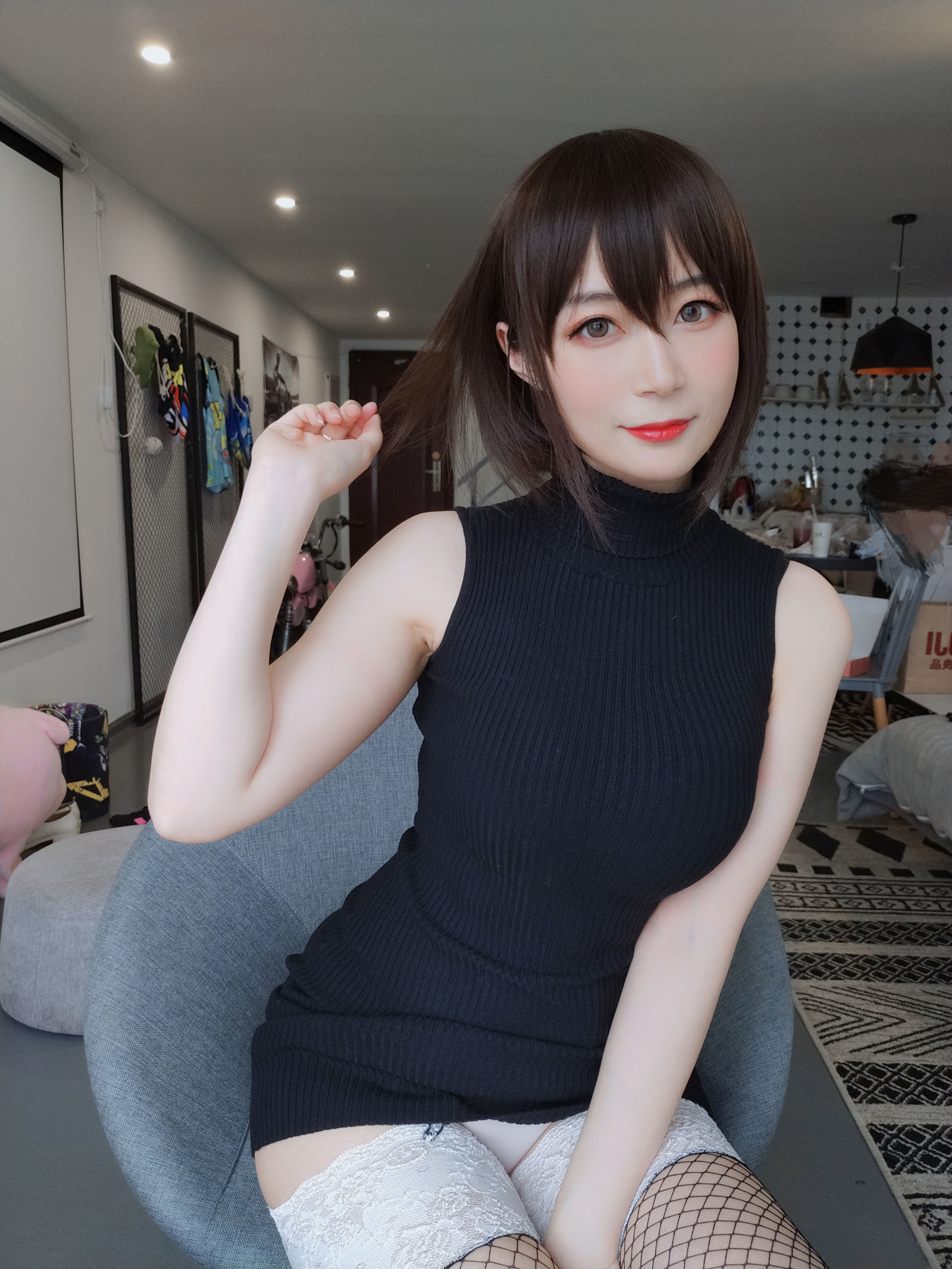 Coser小姐姐白银 – 黑色包臀裙 性感御姐 cos写真