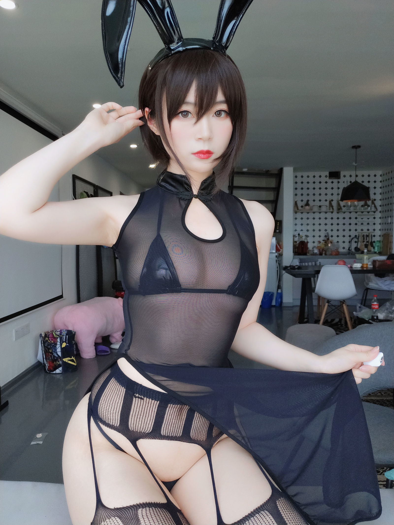 Coser小姐姐白银 – 透明旗袍性感写真 二次元美女cosplay