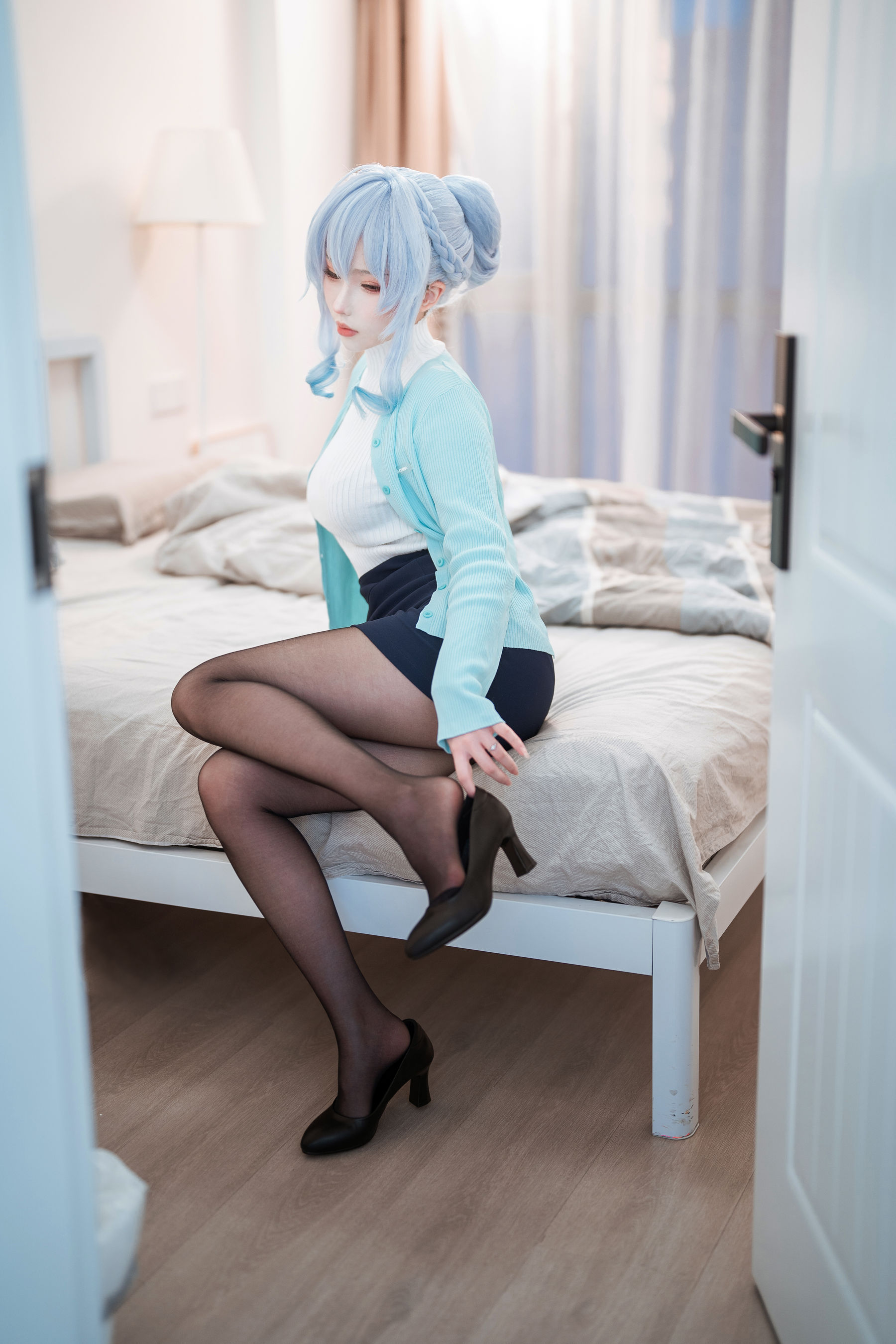 rioko凉凉子 雪女cosplay 冰雪女王 绝美雪女cos 雪女cos摄影 雪女cos正片插图 rioko凉凉子 雪女cosplay 冰雪女王 绝美雪女cos 雪女cos摄影 雪女cos正片插图