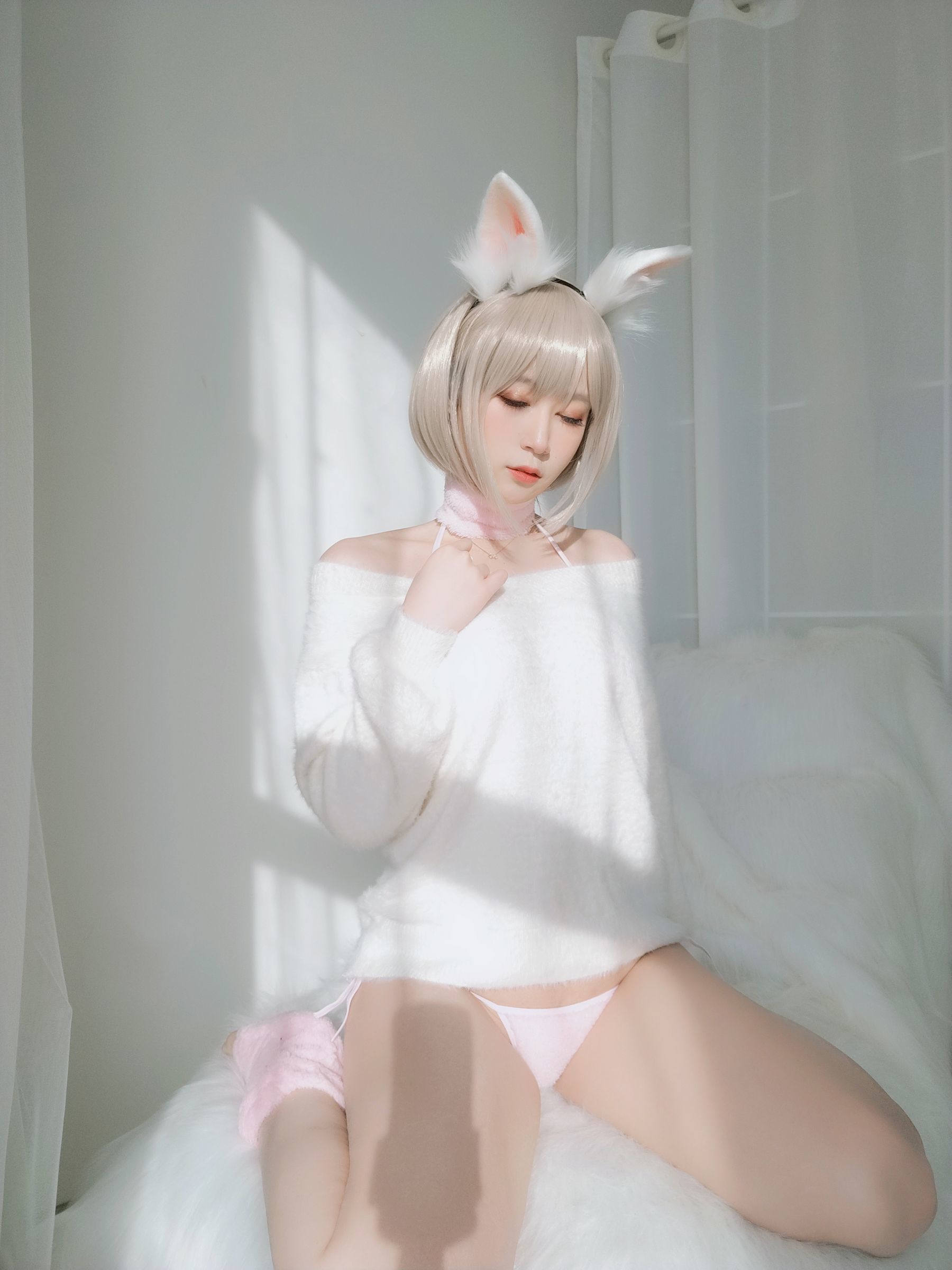 Coser小姐姐白银 – 小白兔 cosplay 写真 可爱萌系 动漫角色扮演插图