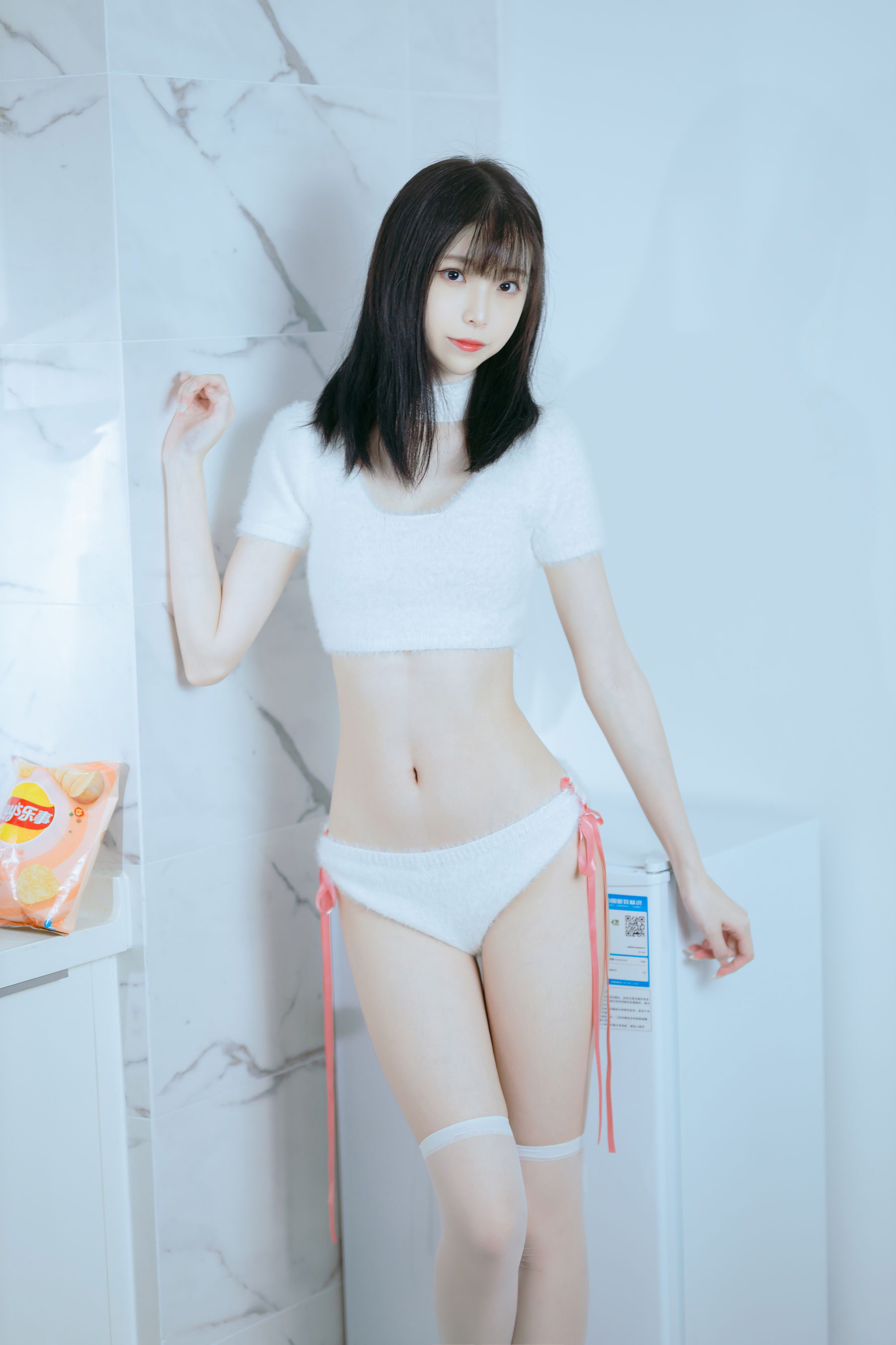 许岚 – 纯欲毛衣写真 温柔慵懒风Cosplay图片插图